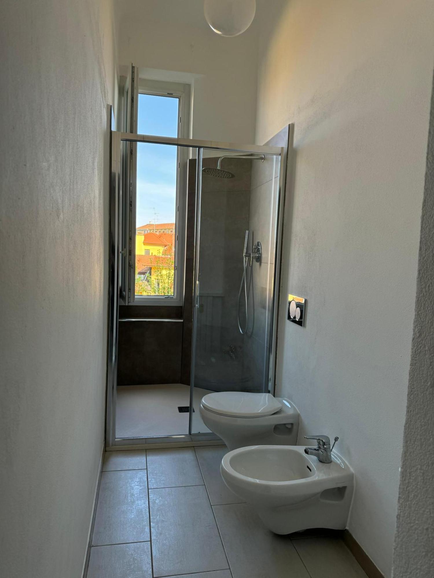 מילאנו New Apartment With Balcony, Isola Bosco Verticale מראה חיצוני תמונה