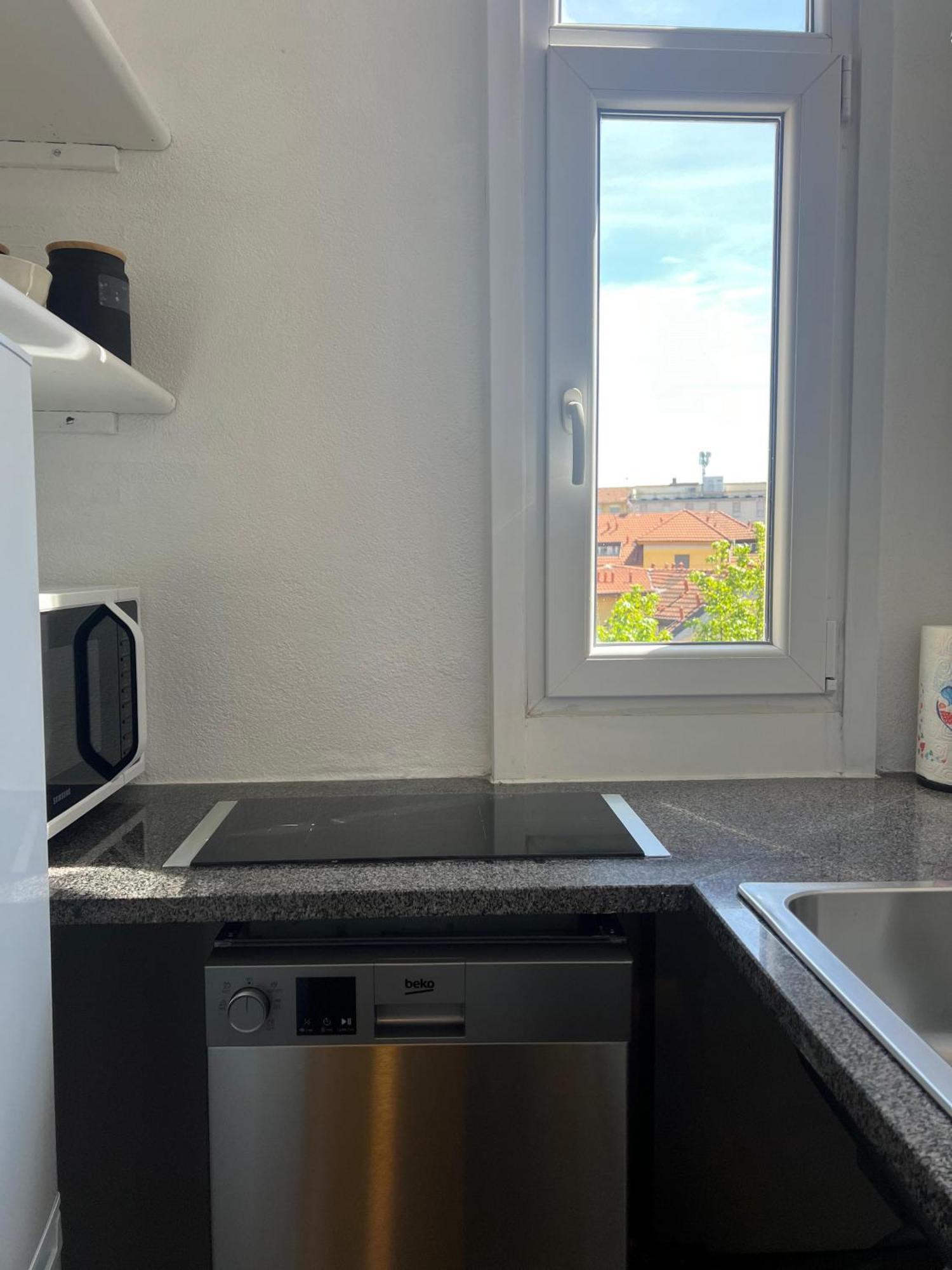 מילאנו New Apartment With Balcony, Isola Bosco Verticale מראה חיצוני תמונה